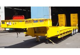 CIMC 60T Tri Axle Lowbed Truck Trailer with Folding Ladders will be shipped to Malawi