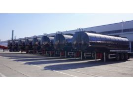 China CIMC Tri Axle Diesel Fuel Tanker Trailers will be export to Madagascar