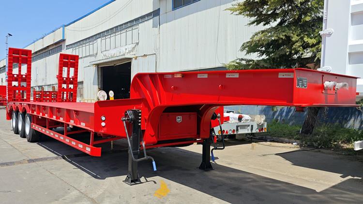 CIMC 3 Axle Semi Lowbed Trailer for Sale in Madagascar