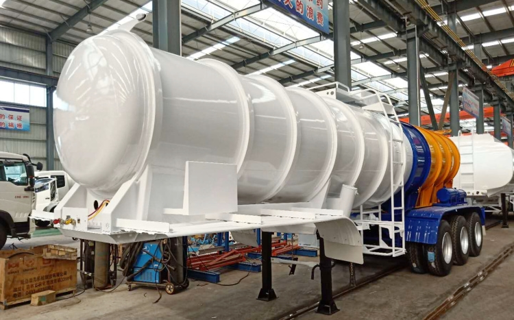 Tri Axle Sulfuric Acid Tank Trailer in Tanzania | Acid Tanks for Sale | CIMC Tank