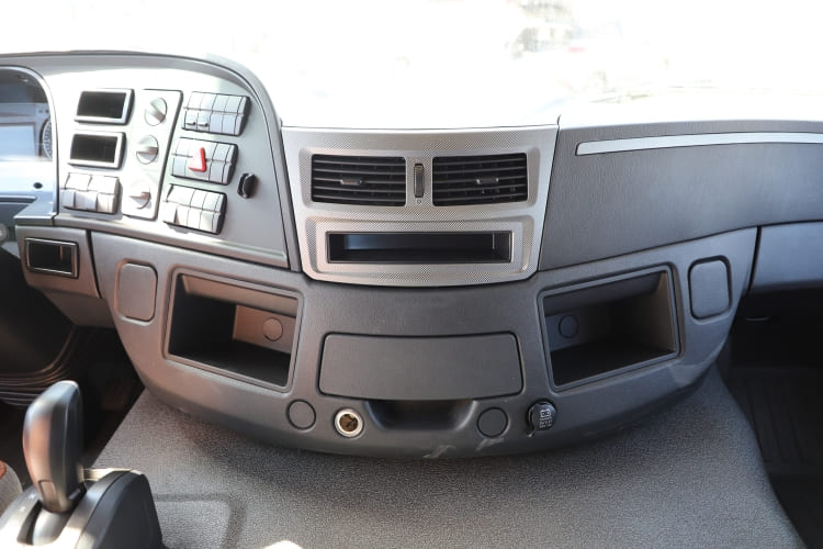 Foton Auman EST Tractor Head for Sale | Foton EST Tractor Head | Foton 6x4